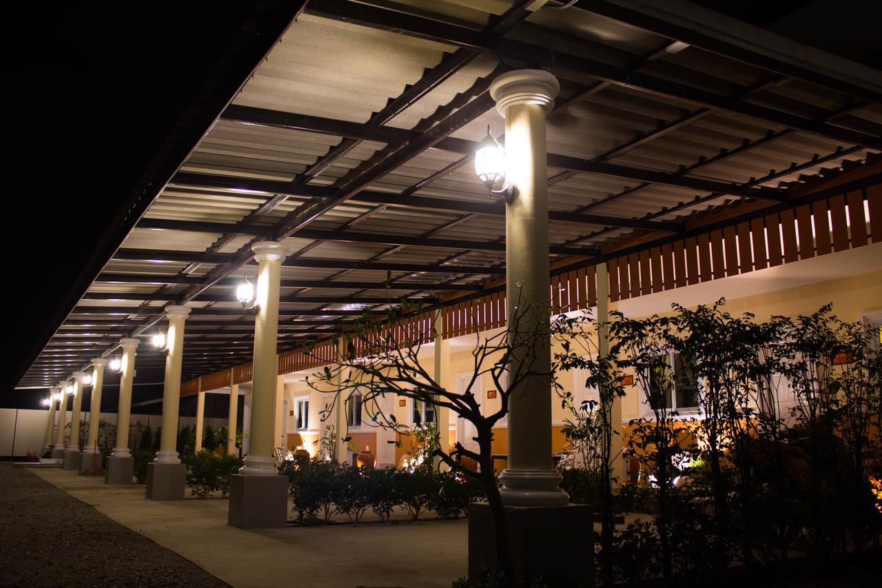 Fancy Carp Resort Cha-Am Luaran gambar